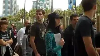 SDCC 2010 Watching People In Line Part 5