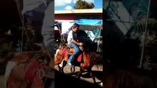 Jason Lazo en Juayua 😀