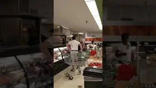 Fight at the deli section of the grocery store 😈