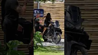HOW TO MOTO YOGI DISMOUNT A MOTORCYCLE 2UP #hondamotorcycles
