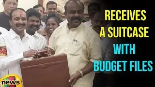 Telangana Finance Minister Etela Rajender Receives A Suitcase With Budget Files | Mango News Telugu