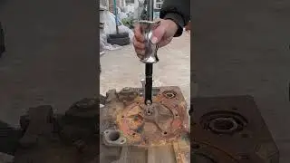 Slide hammer bearing puller #good tools to share #repair practical tools