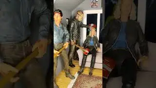 Spooky setup horror figures for you