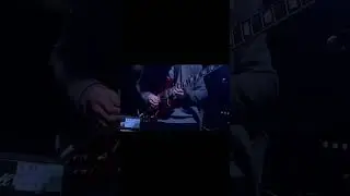Trying out Eric Johnson style pentatonic improv runs