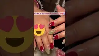 When in doubt, just add glitter to your nails❤️❤️