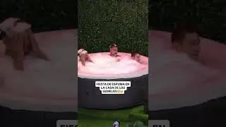 fiesta de espuma en la casa de los gemelos 😅😂 #lacasadelosgemelos2 #humor #zonagemelos