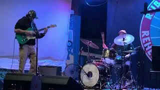 Rob Ford Explorer - everything in the desert wants to kill you live @ Rubber Gloves Patio