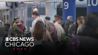 Winter weather affects holiday travel in Chicago