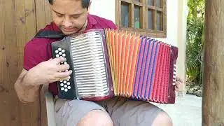 Acordes por grados en el Acordeon Vallenato | Armonia en Acordeon y circulo Armónico.