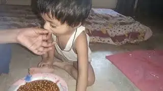 Aaj Warisha Eating gur chana ki pat