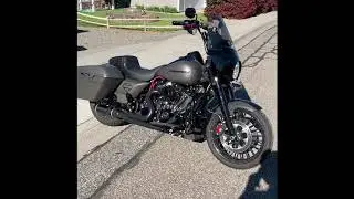 D&D Bobcat Exhaust on Harley Road King Special