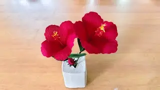 Making Hibiscus Flowers from Crepe Paper