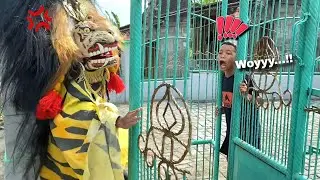Pententang petenteng Pengejek Nantang Barongan Ngamuk !! Barongan Blora SANGGA BUANA live Kebonrejo