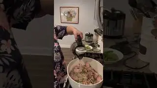 COOKING WITH NANCY: Black Eyed Peas with Pork Neck Bone Mukbang