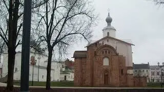 NOVGOROD 21 12 2025. РАССВЕТ НА РЕКЕ ВОЛХОВ. ЗВОННИЦА. СОФИЙСКИЙ СОБОР. ЯРОСЛАВОВО ДВОРИЩЕ.