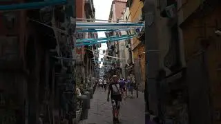 Naples Streets: Pure Italian Chaos & Charm! 🛵🇮🇹