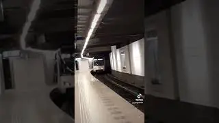 Is dat ff pech metrolijn 51 rijdt net weg😅