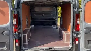 Wykonanie zabudowy busa Renault Trafic | STANCAR