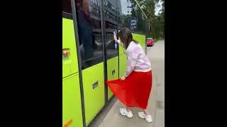 Man steps in after crowd ignores woman