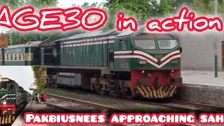 AGE30 in action and pakbiusnees express arrived at sahiwal with Geu40/9045