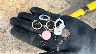BONITA BUSQUEDA EN UN LAGO CONGELADO