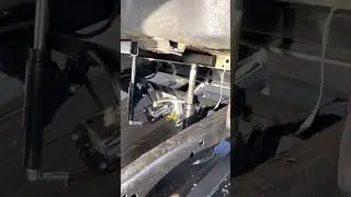 93&rdquo; Nissan Hardbody 1 stage tilt bed/built by javie&rsquo;s hydraulics