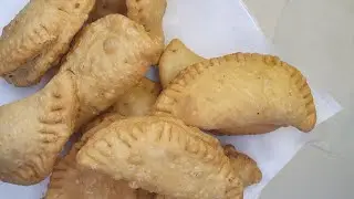 HOW TO MAKE FRY CORNED BEEF PIE |CRUNCHY | OLD FASHION WAY GHANA STYLE