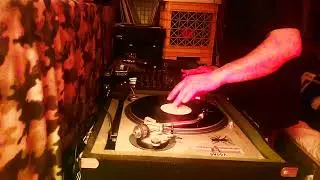 DrGiggles - IDM Braindance Electro set  - Vol 28 -  Live Vinyl  DJ Mix turntables video Analord