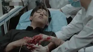 fu long fei was stabbed and he lost so much blood that he needed a respirator/drama sick male#sick