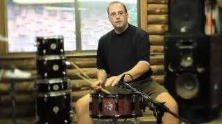 Demo on Dixon snare drum tuning range and sound