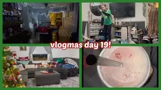 VLOGMAS DAY #19: Подготовка к дню выпечки, больной ребенок и наш последний день в школе | Жизнь Э...