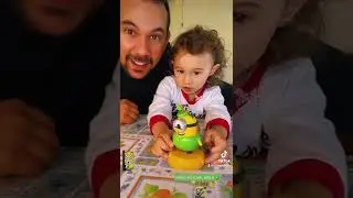 MINIONS CARL MELA 🍏😍 #bumbumfamily #funnyvideo #viral #perte #minions #minionscarl #eurospin #waw
