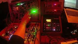 Noise Engineering - Manis Iteritas, Terci Ruina, Desmodus Versio