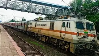 12193 Yeshwantpur- Jabalpur super Train