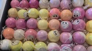 Aromatherapy Bath Bombs for Women & Men, and every age   Pampering Relaxing Gift Set to uplift your