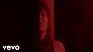 hannah ramone - taught me to love (Official Music Video)