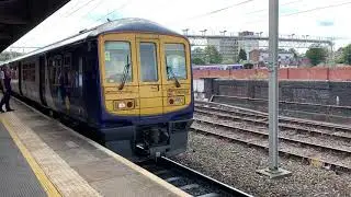 Northern Rail 319364 At Stockport From Hazel Grove to Blackpool North