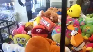 QUICK BUCK - Claw Machine Winning! Skill Crane Wins