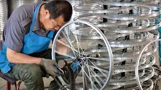 中國工人大量生產輪椅的過程