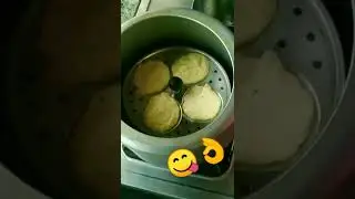 Easy and tasty recipe of idli 😋#viral#shortrecipe#trending#youtube#vlogger#idli#sushilavlogs