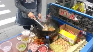 Me Ordering Street Food in Shanghai from the Master Street Chef