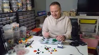 Lego Holiday Tree Set 30576 build and review | Happy Holidays everyone!