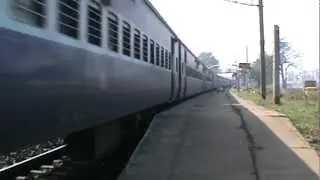 Nice curvy action with LTT- SHM Express at brisk pace through Khirai Curve