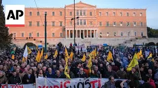 Greek farmers ride tractors to Athens parliament in protest