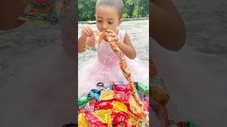Cute baby eating chips and enjoyed #babyfood #cute #cutebabyeating #eating