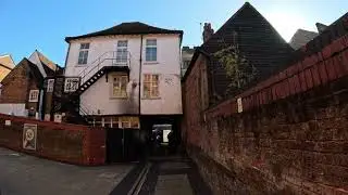 This Is St Albans Town Center,  Here You Find The WHITE SWAN PUB In A Cosey Retreat Area 24/10/2025