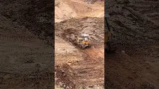 #buildinprogress #automobile #bulldozerofficial #excavator #bulldozerpolitics