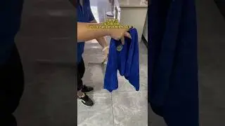 Mopping the floor with an absorbent towel is easy and clean without watermarks #viralvideo