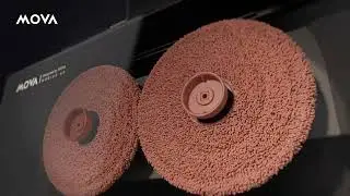 Introducing the MOBIUS 60 &mdash; MOVA&rsquo;s first robot vacuum with automatic mop-changing technology