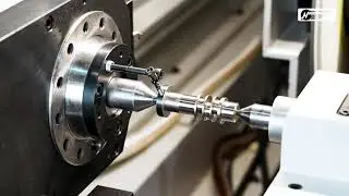 NAGASHIMA NOG500XPB high-precision grinding machine is machining a crankshaft.